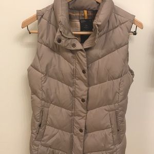 Women’s Puffer Vest
